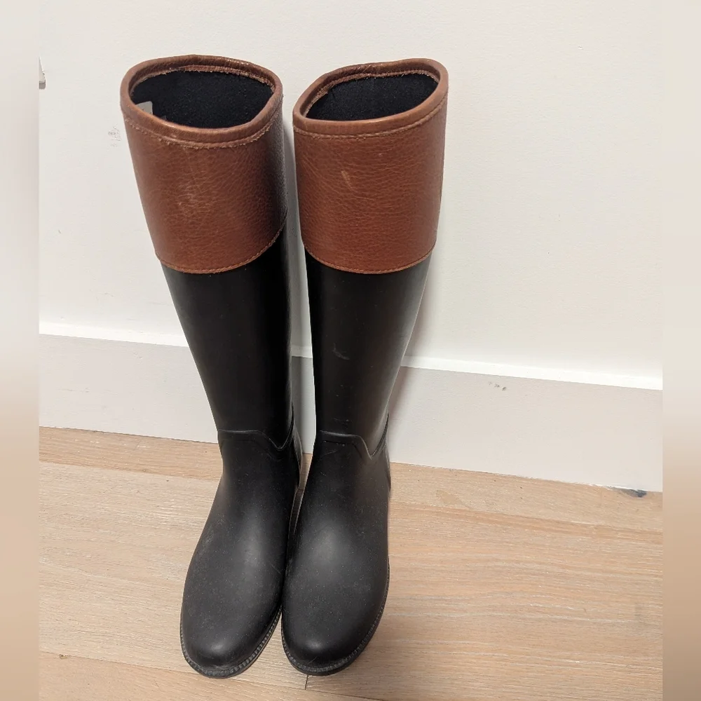 Tory Burch Neutral Black Brown Tall Classic Everyday Old Money Chic Rain Boots 7